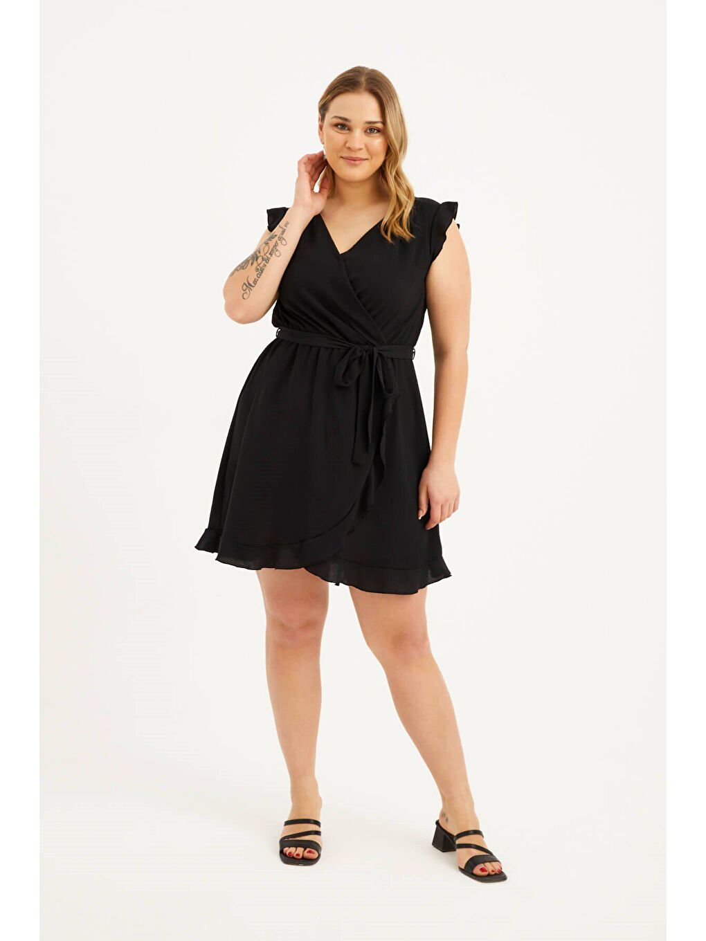 Siyah Fırfırlı Anvelop Elbise