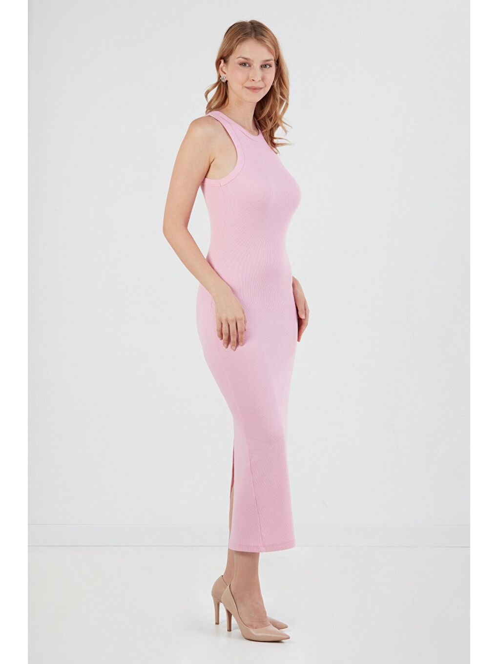 Pembe Basic Fitilli Halter Yaka Yırtmaçlı Elbise-2