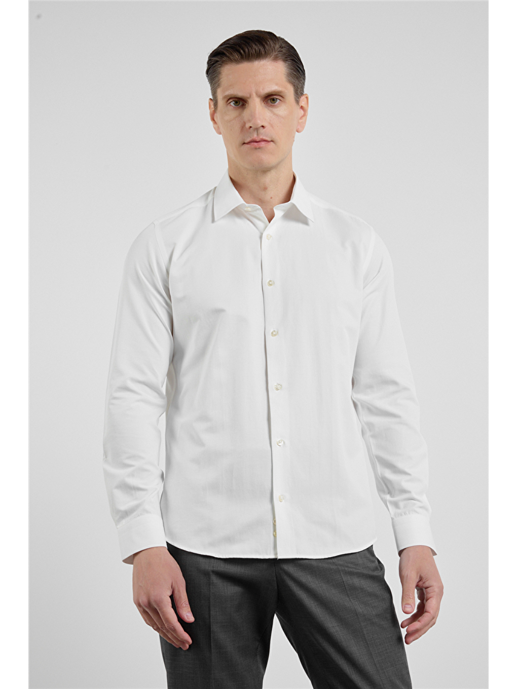 Ekru Krem Sert Yaka Uzun Kol Cepsiz Slim Fit Pamuklu Gömlek 1004255913