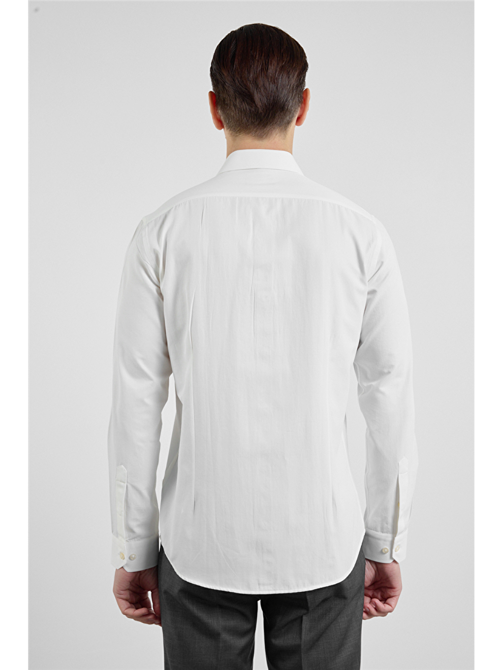 Ekru Krem Sert Yaka Uzun Kol Cepsiz Slim Fit Pamuklu Gömlek 1004255913-4