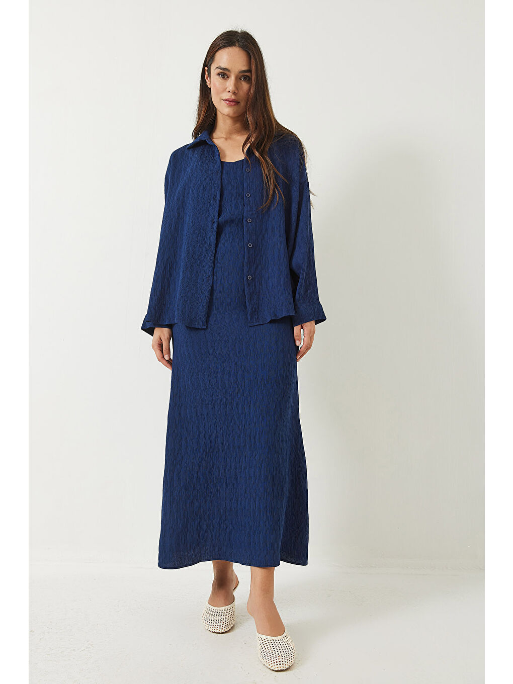 Lacivert Kadın Dokulu İnce Askılı Elbise Oversize Gömlek 'li Takım-5