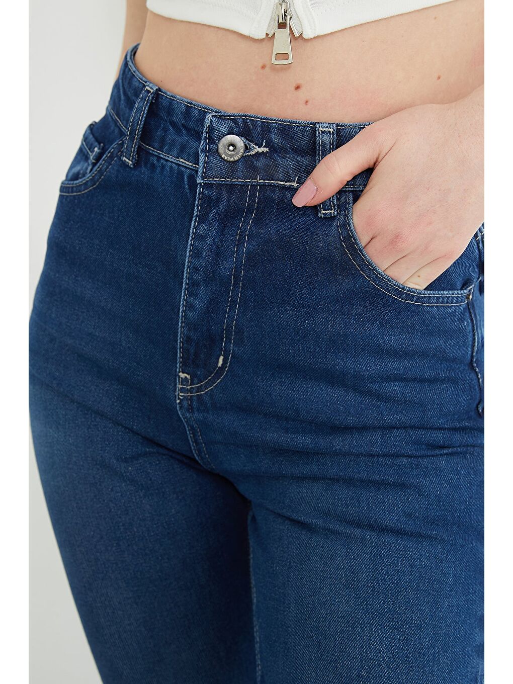 Mavi Yüksek Bel Kesik Paça Jean-4
