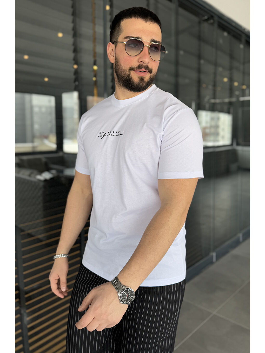 Beyaz Erkek Silikon Kabartma Yazı Baskılı Bisiklet Yaka Tişört