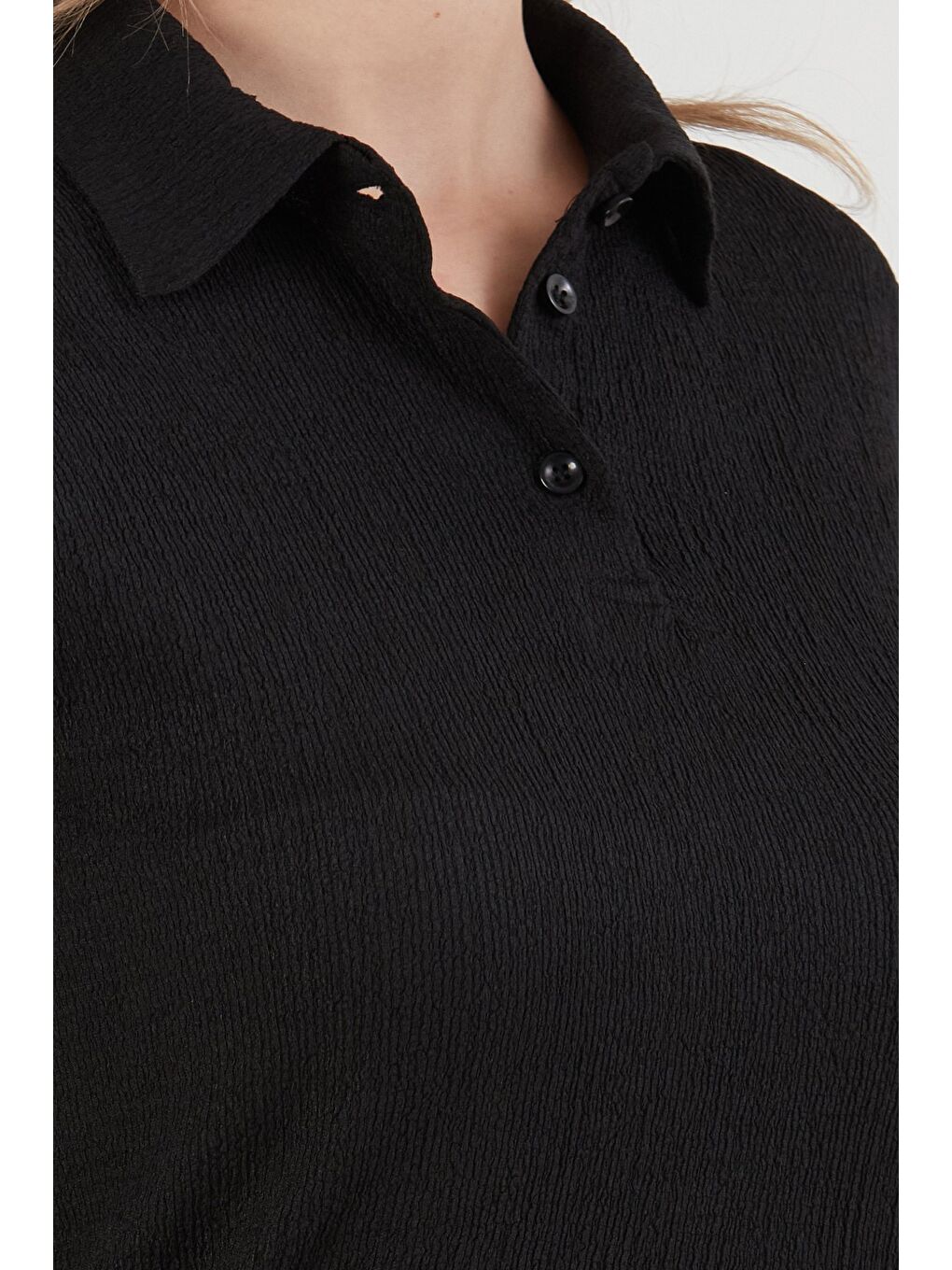 Siyah Bürümcük Kumaş Düğmeli Polo Yaka Tişört-4