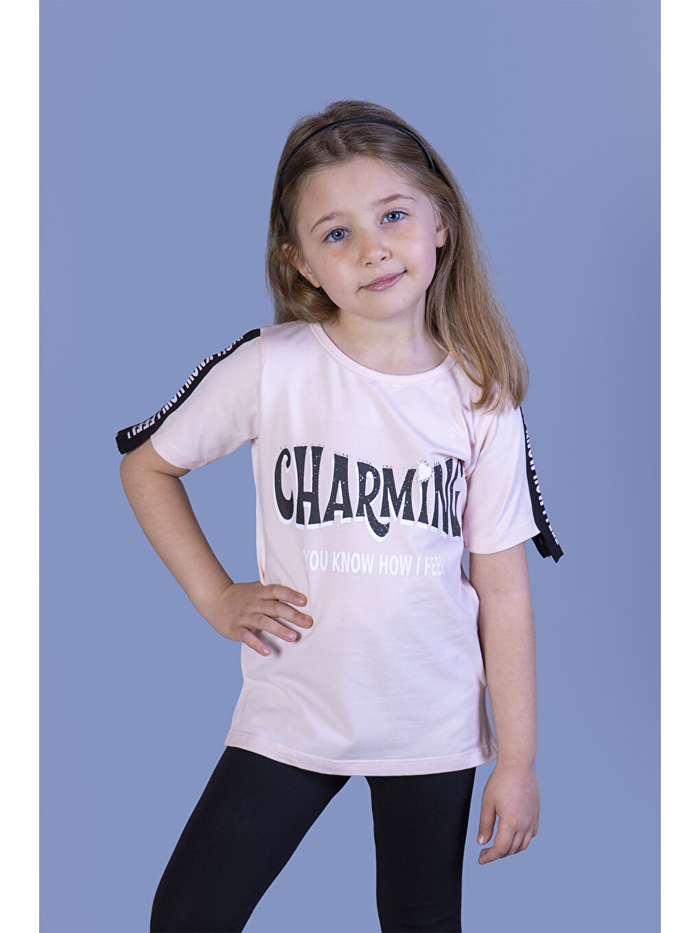 Pembe Kız Çocuk Kolları Şerit Detaylı Baskılı Tişört