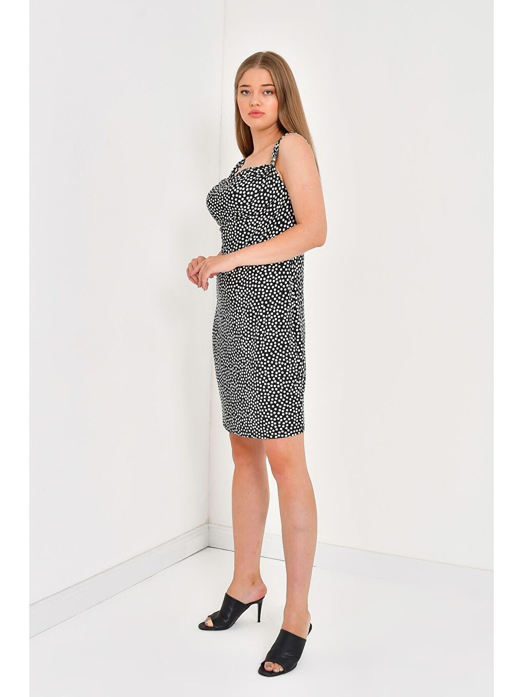 Siyah Puantili Elbise-2