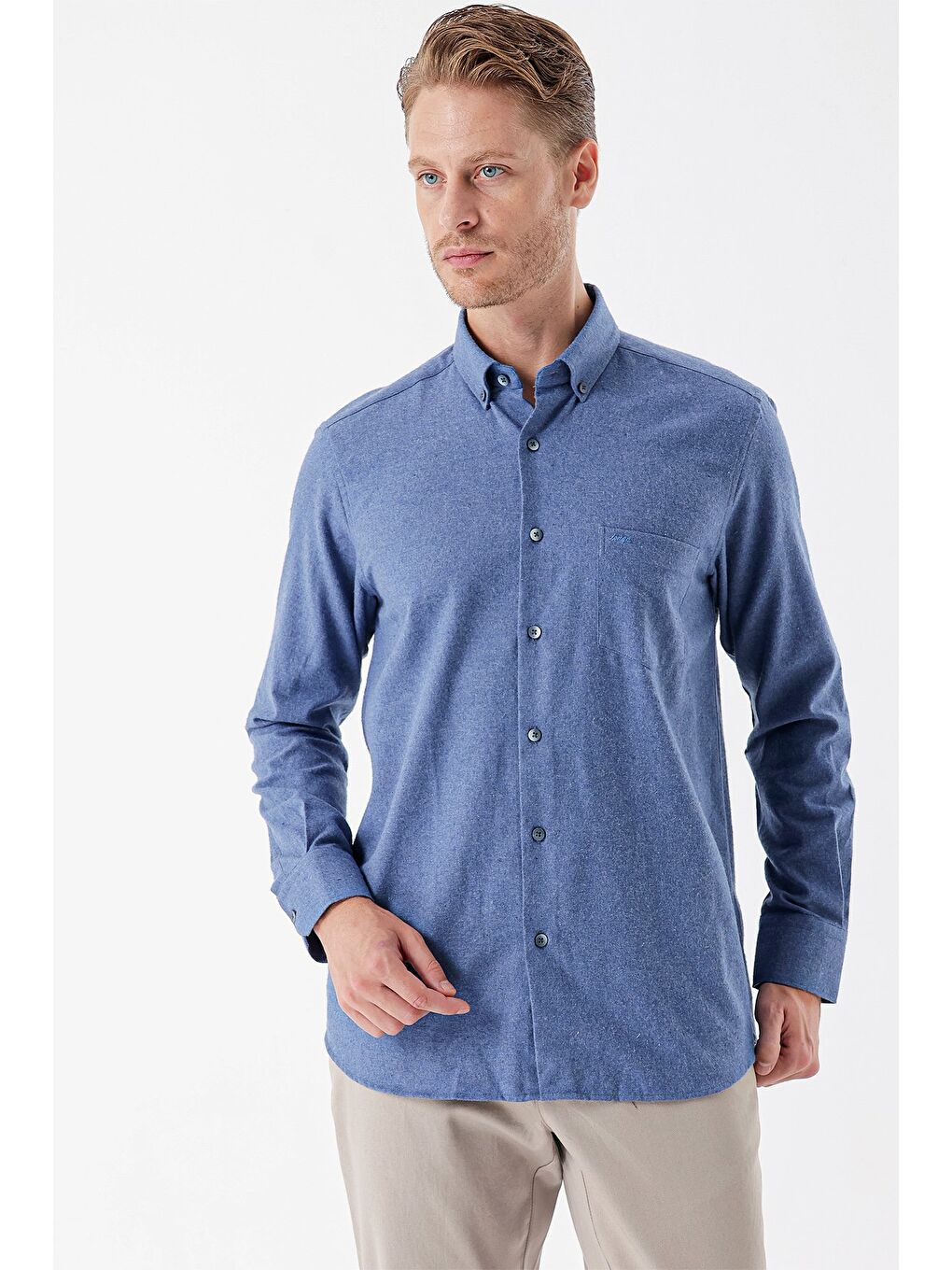 Mavi Uzun Kollu Gabardin Sert Yaka Cepli Casual Comfort Fit Rahat Kesim Gömlek 1004235108