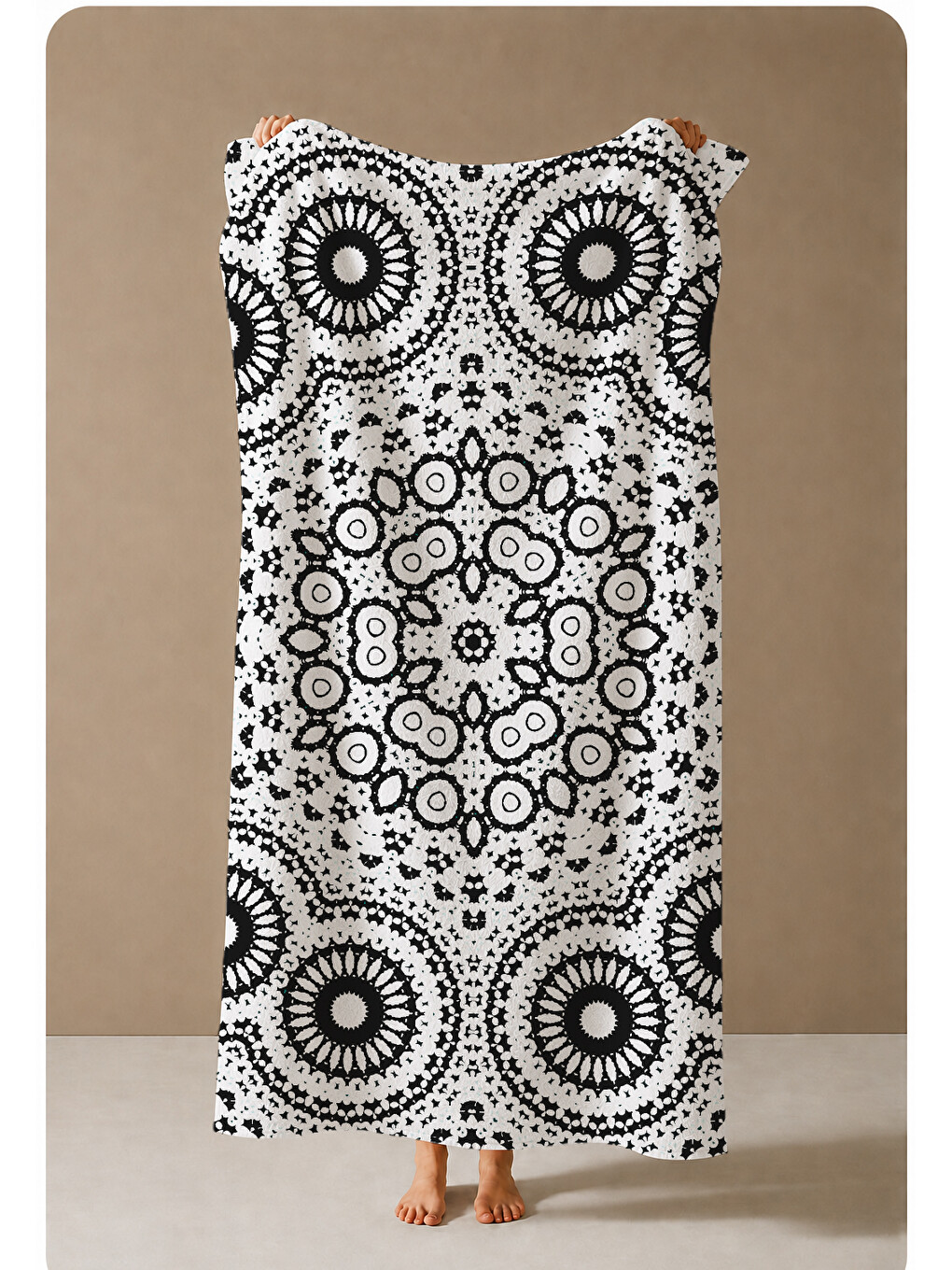 Beyaz Siyah Mandala Desenli 70x150 Cm Dijital Baskılı Plaj Ve Banyo Havlusu-3