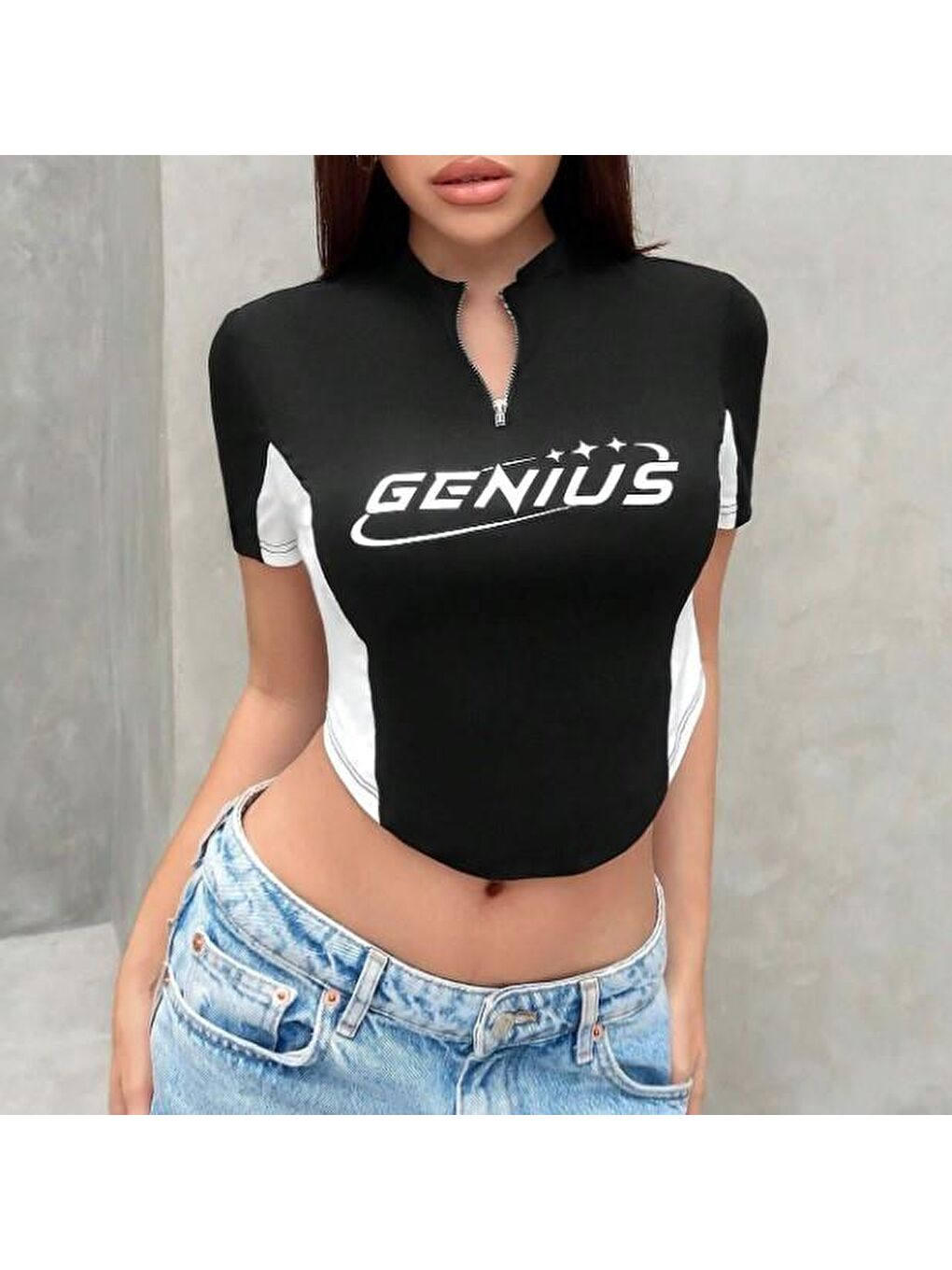 Touz Moda Beyaz Genius Baskılı Siyah Crop