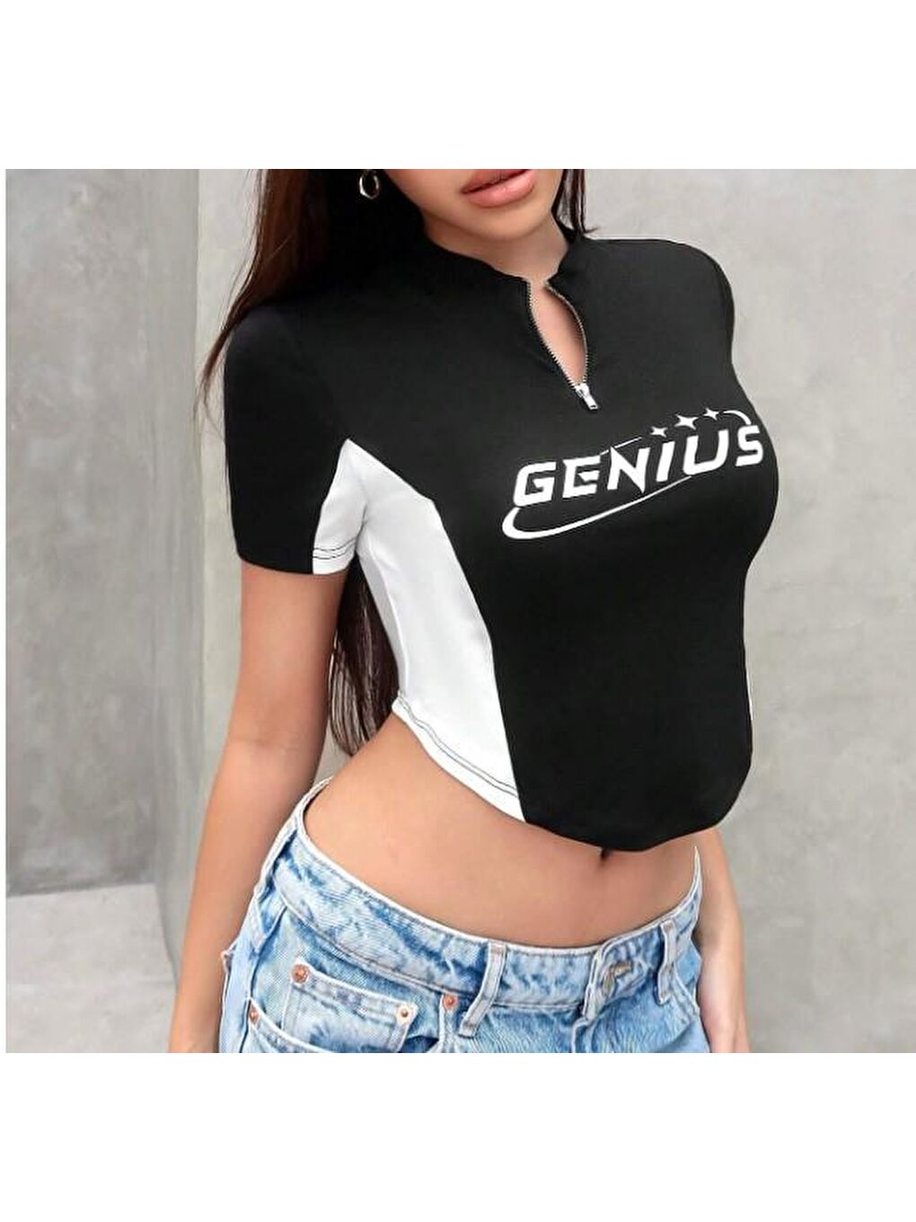 Touz Moda Beyaz Genius Baskılı Siyah Crop - 1