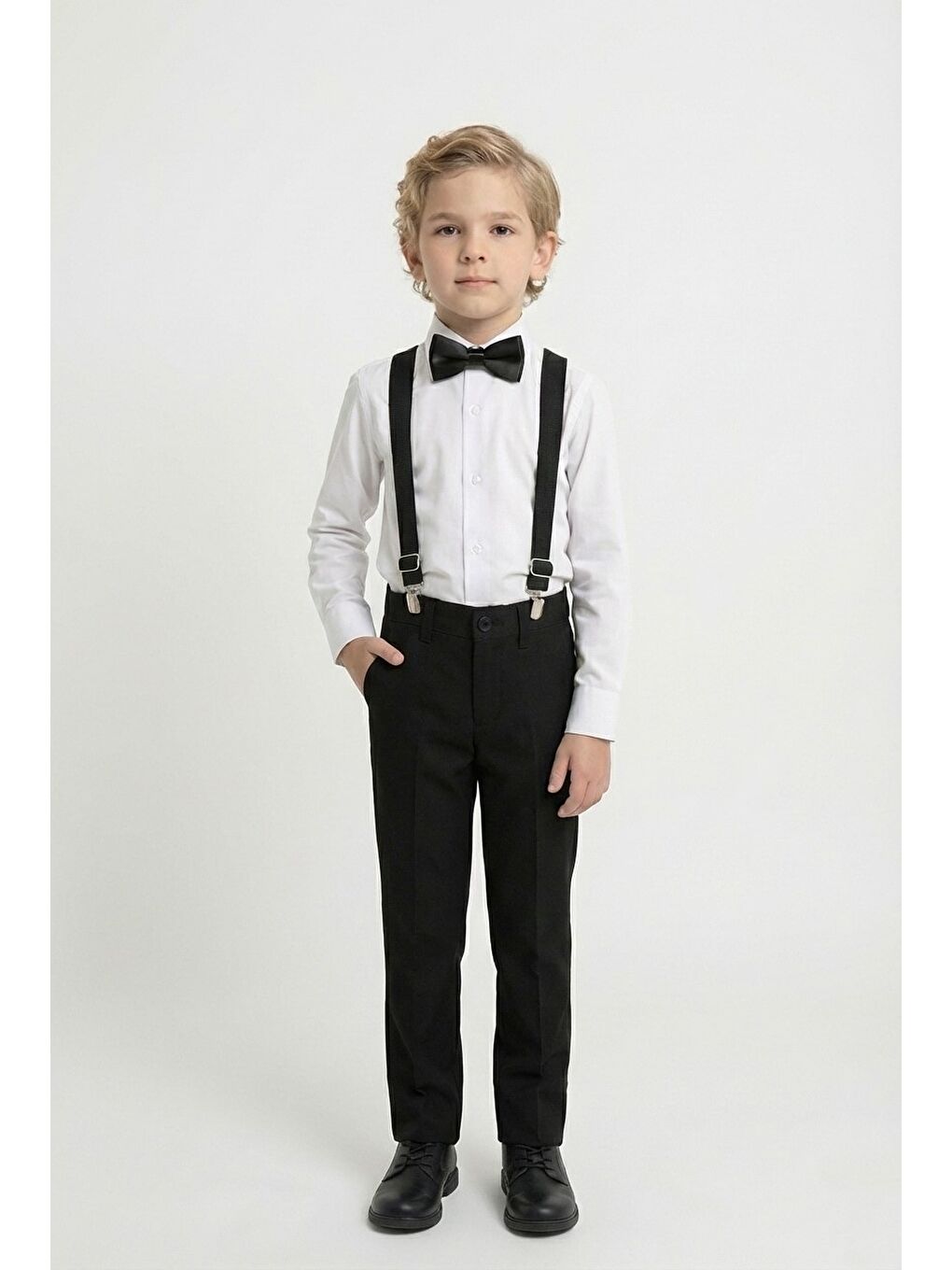 Siyah Beyaz Gömlekli Erkek Çocuk Takım M00787