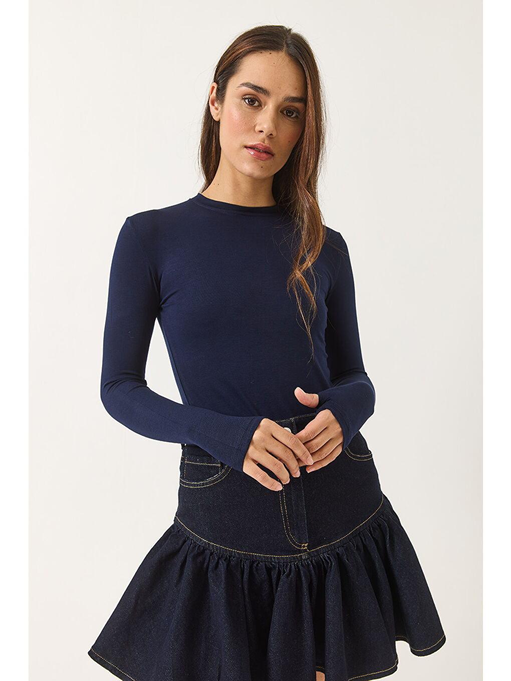 Lacivert Kadın Parmak Geçirmeli Bisiklet Yaka Uzun Kol Modal Bluz-1