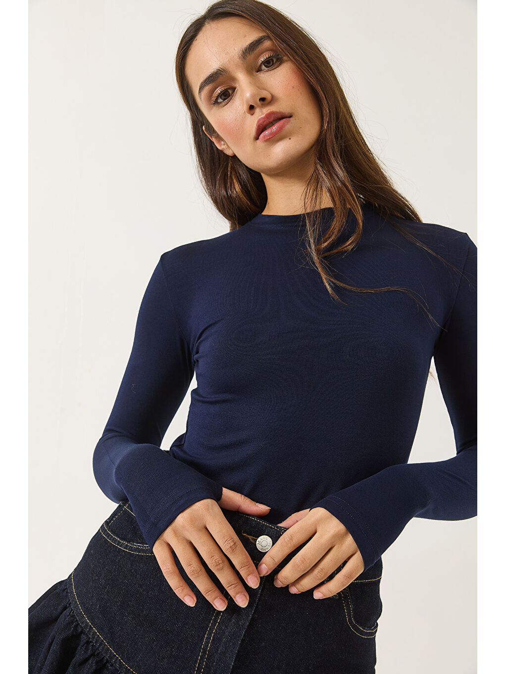 Lacivert Kadın Parmak Geçirmeli Bisiklet Yaka Uzun Kol Modal Bluz-3
