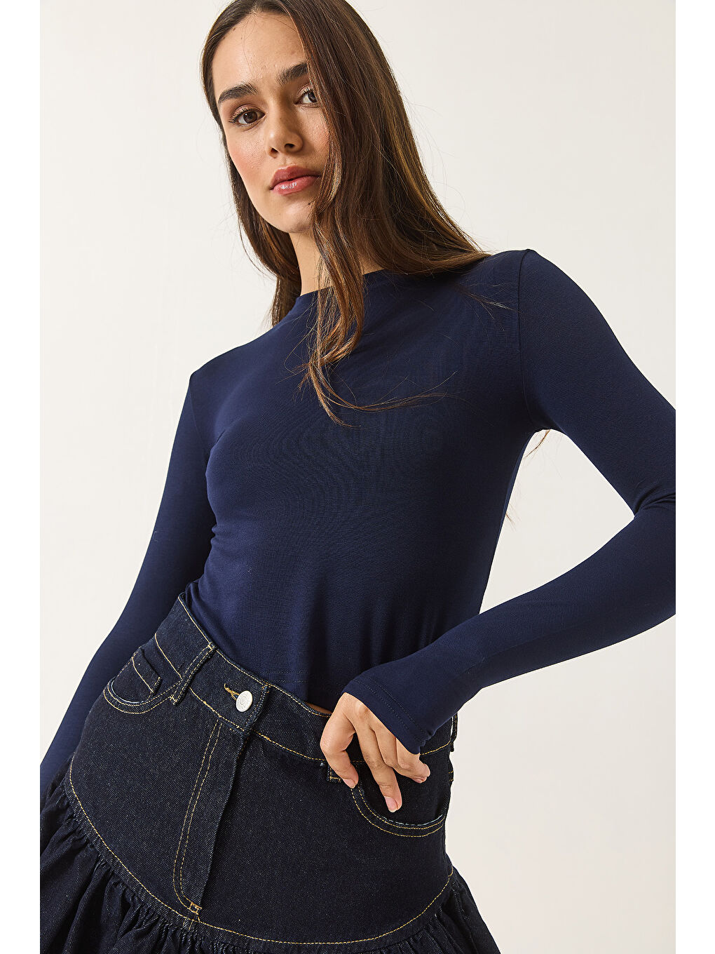 Lacivert Kadın Parmak Geçirmeli Bisiklet Yaka Uzun Kol Modal Bluz-4