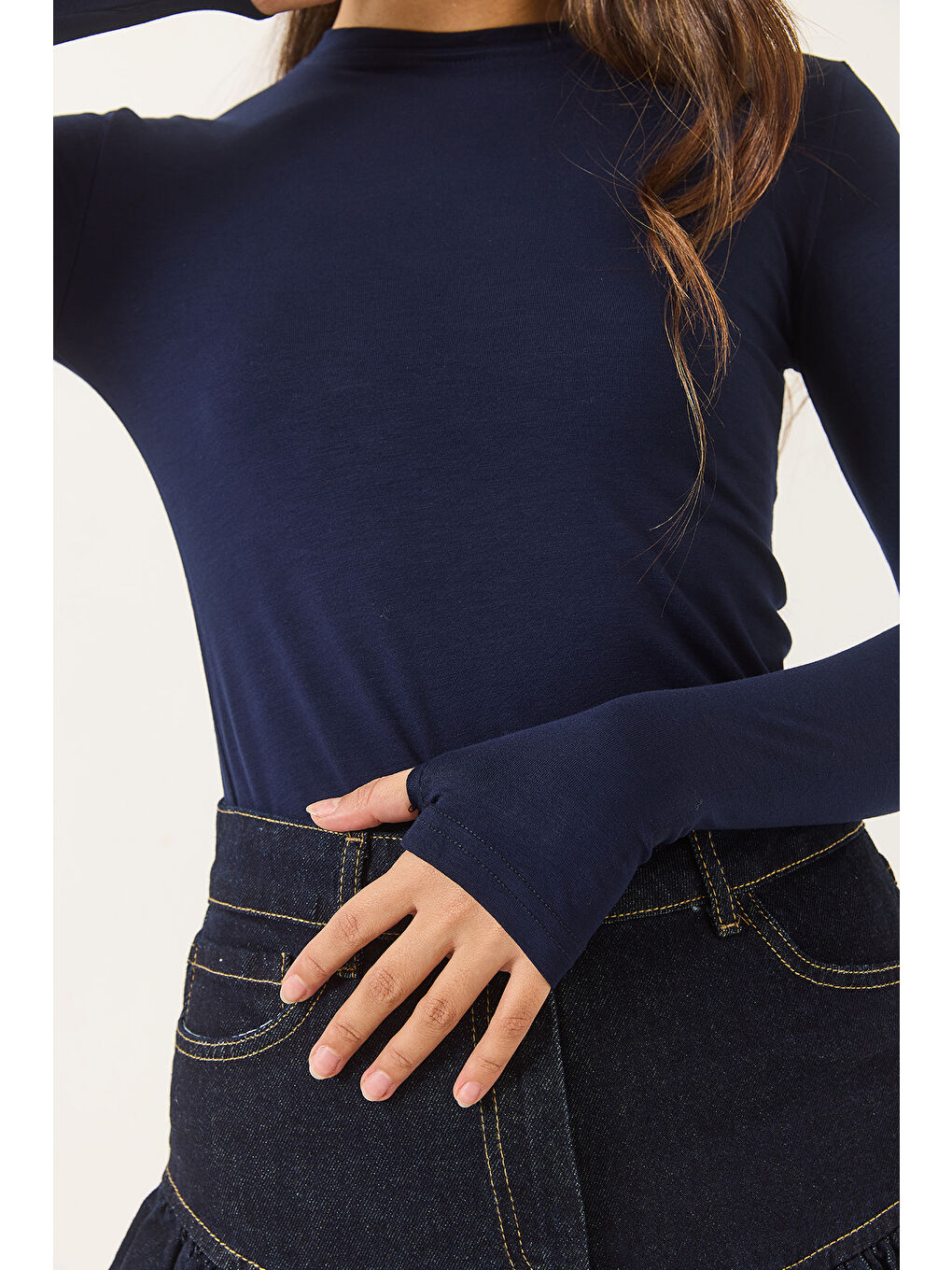 Lacivert Kadın Parmak Geçirmeli Bisiklet Yaka Uzun Kol Modal Bluz-5