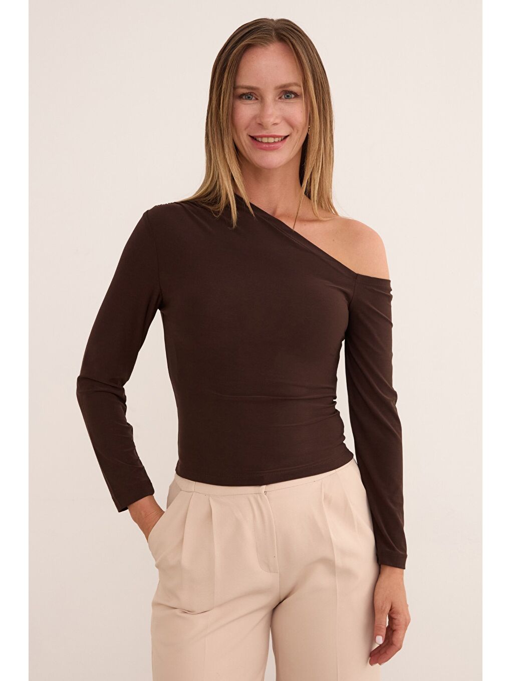 Kahverengi Basic Tek Omuz Bluz-1