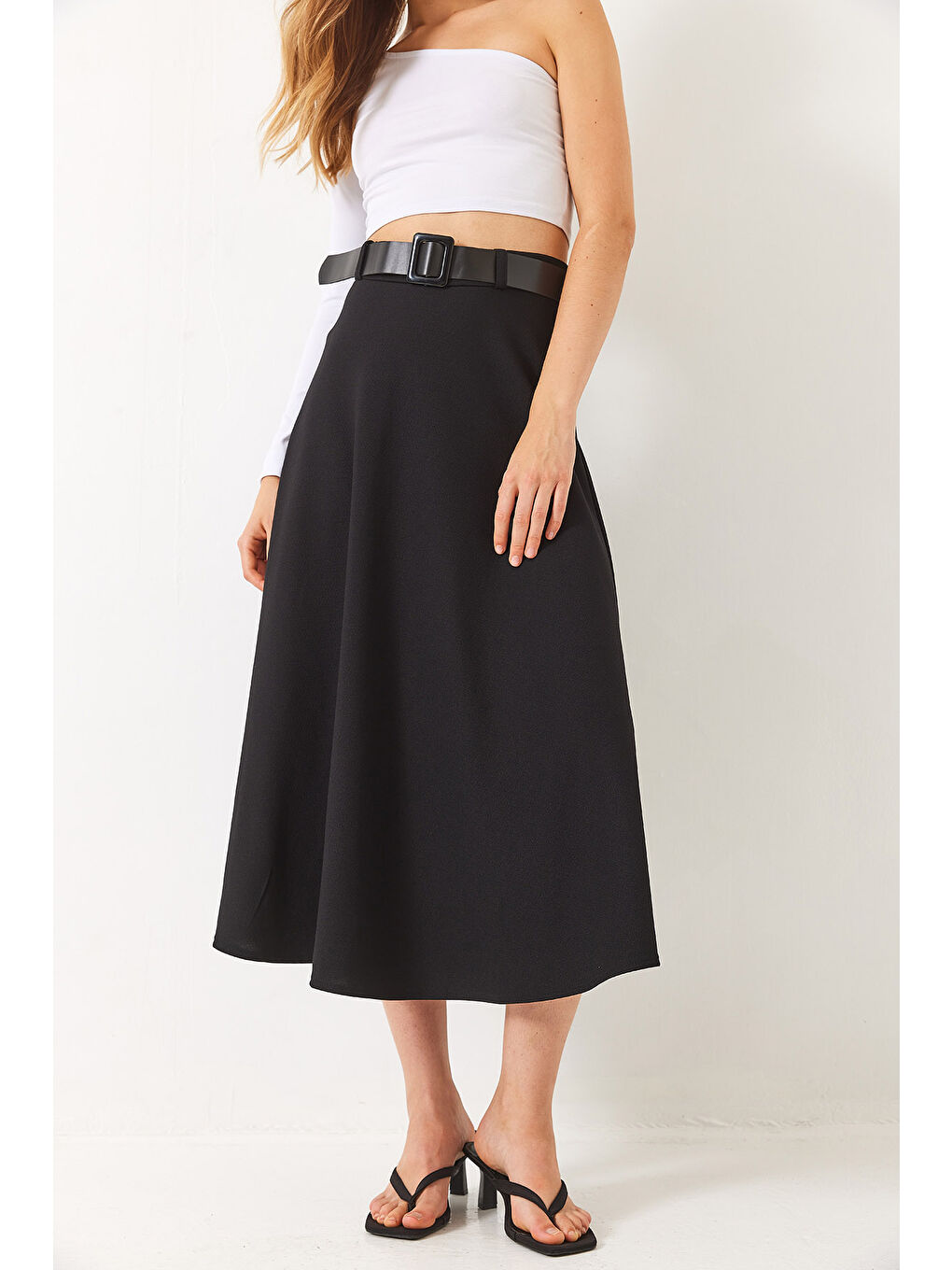 Siyah Kadın Kemerli Kloş Örme Maxi Boy Etek-2