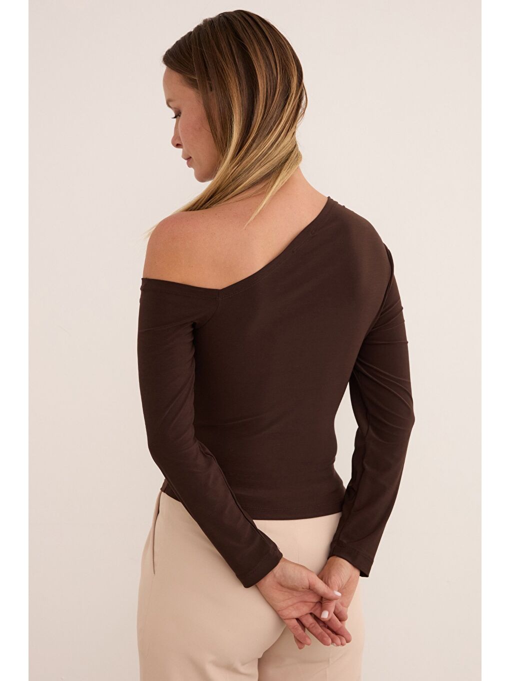 Kahverengi Basic Tek Omuz Bluz-3