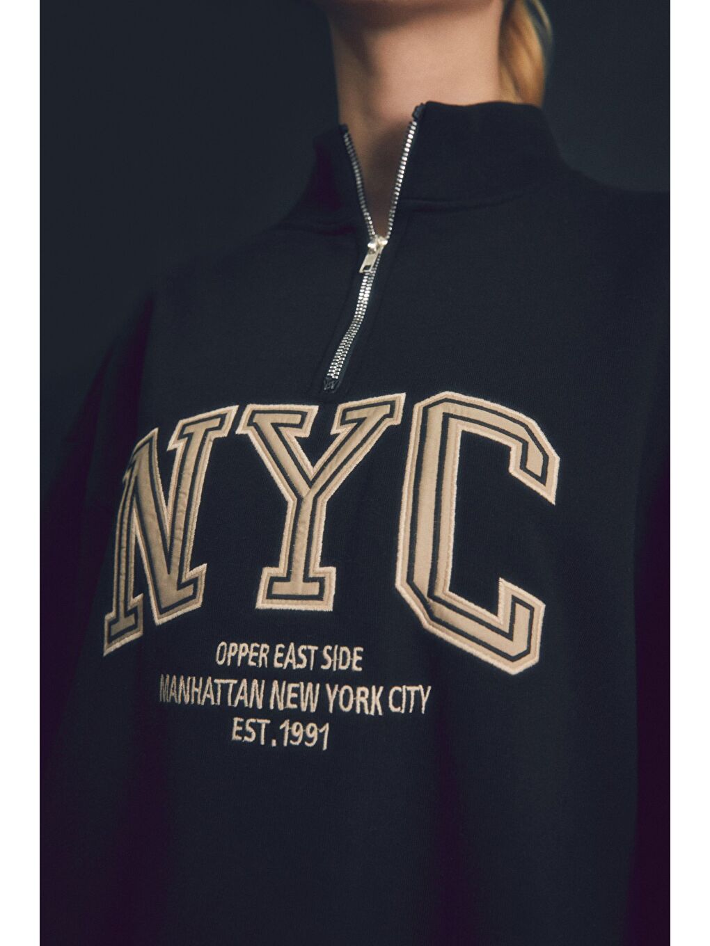 Fullamoda Siyah Nyc Nakışlı Dik Yaka Yarım Fermuarlı Oversize Sweatshirt - 4