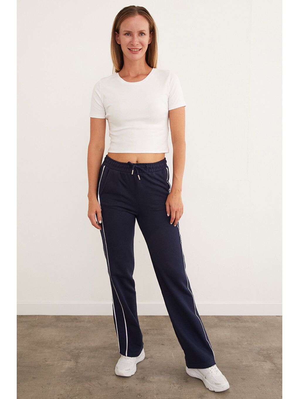 Lacivert 3 İplik Yanları Şeritli Bağlamalı Eşofman Altı-1