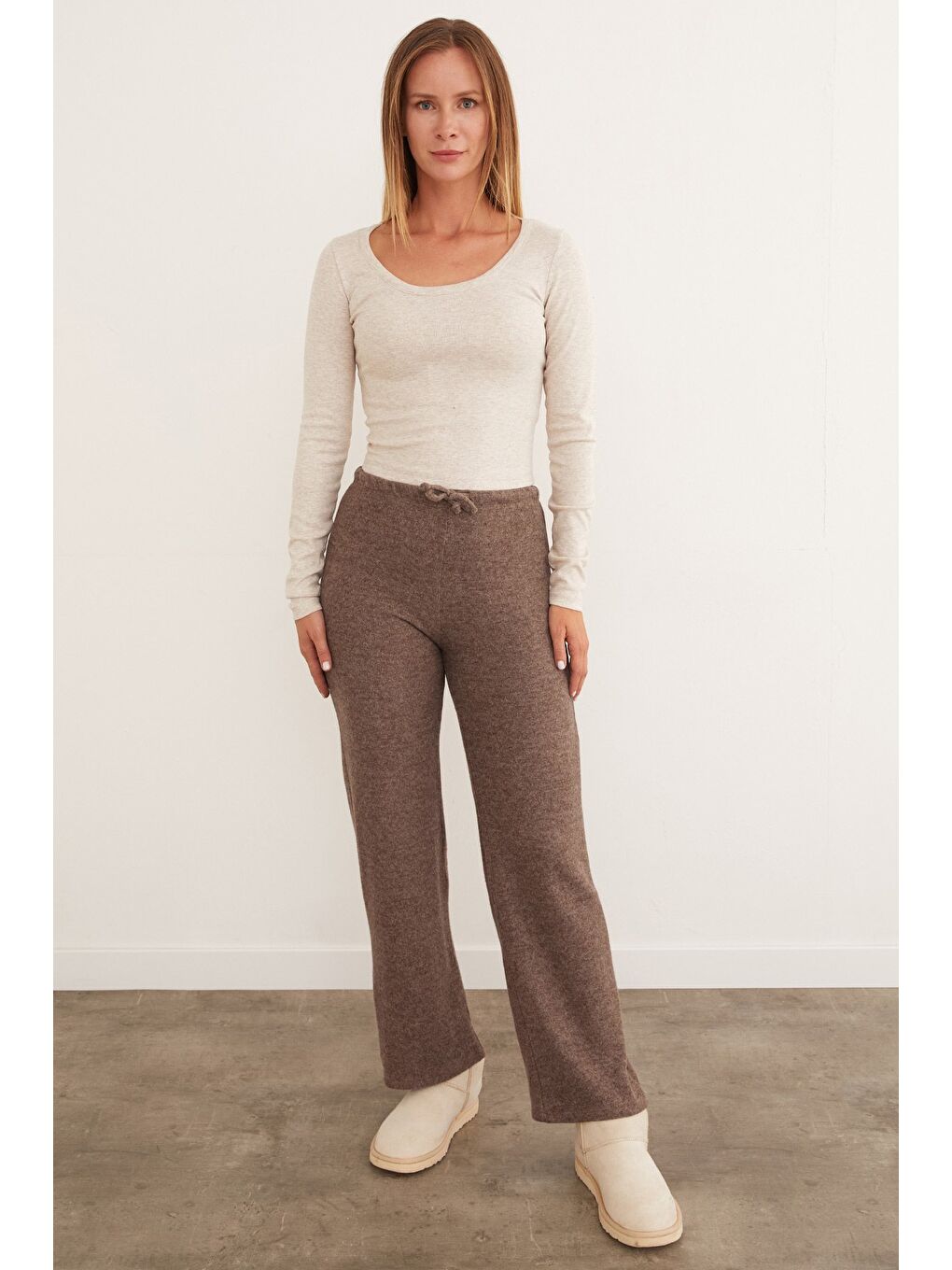 Kahverengi Beli Bağlamalı Yumoş Palazzo Pantolon