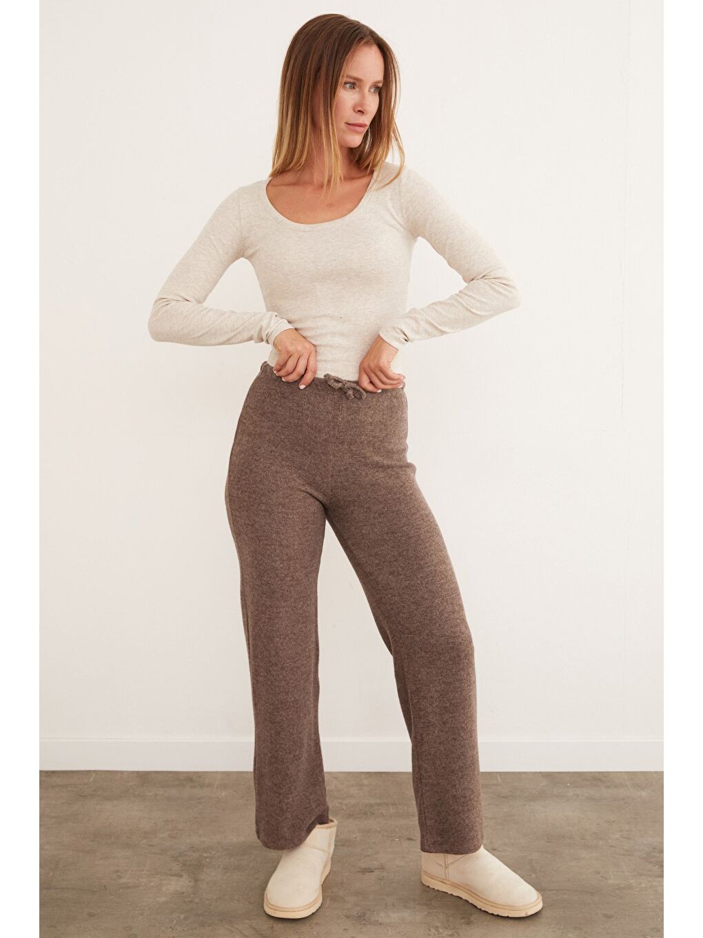 Kahverengi Beli Bağlamalı Yumoş Palazzo Pantolon-1