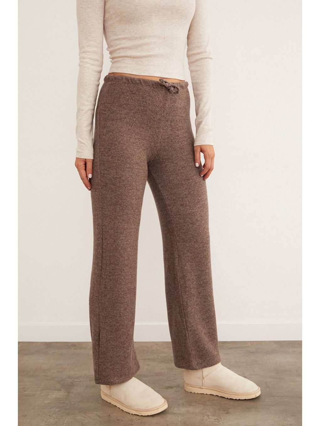 Kahverengi Beli Bağlamalı Yumoş Palazzo Pantolon-2