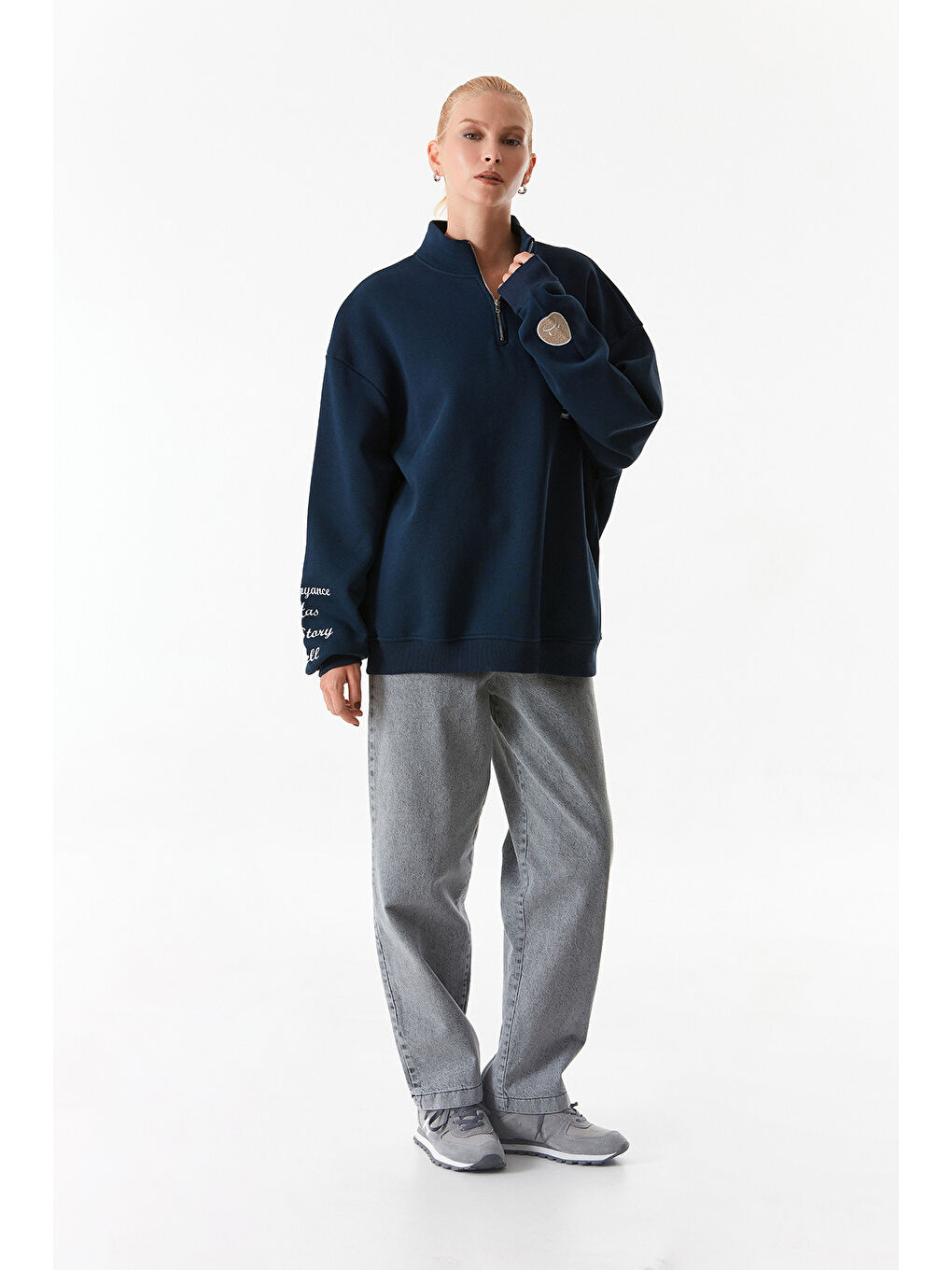 Fullamoda Lacivert Nakışlı Dik Yaka Yarım Fermuarlı Oversize Sweatshirt - 1