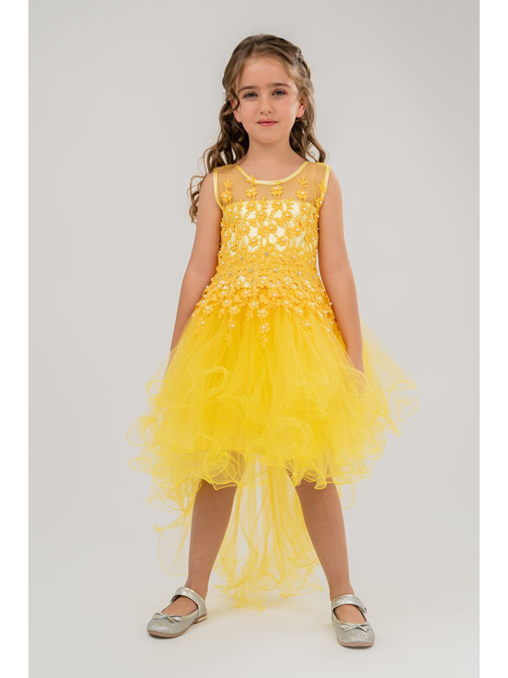 Sarı Güpür Model Kuyruklu Gelinlik Çocuk Kolsuz Abiye MNK0470-1