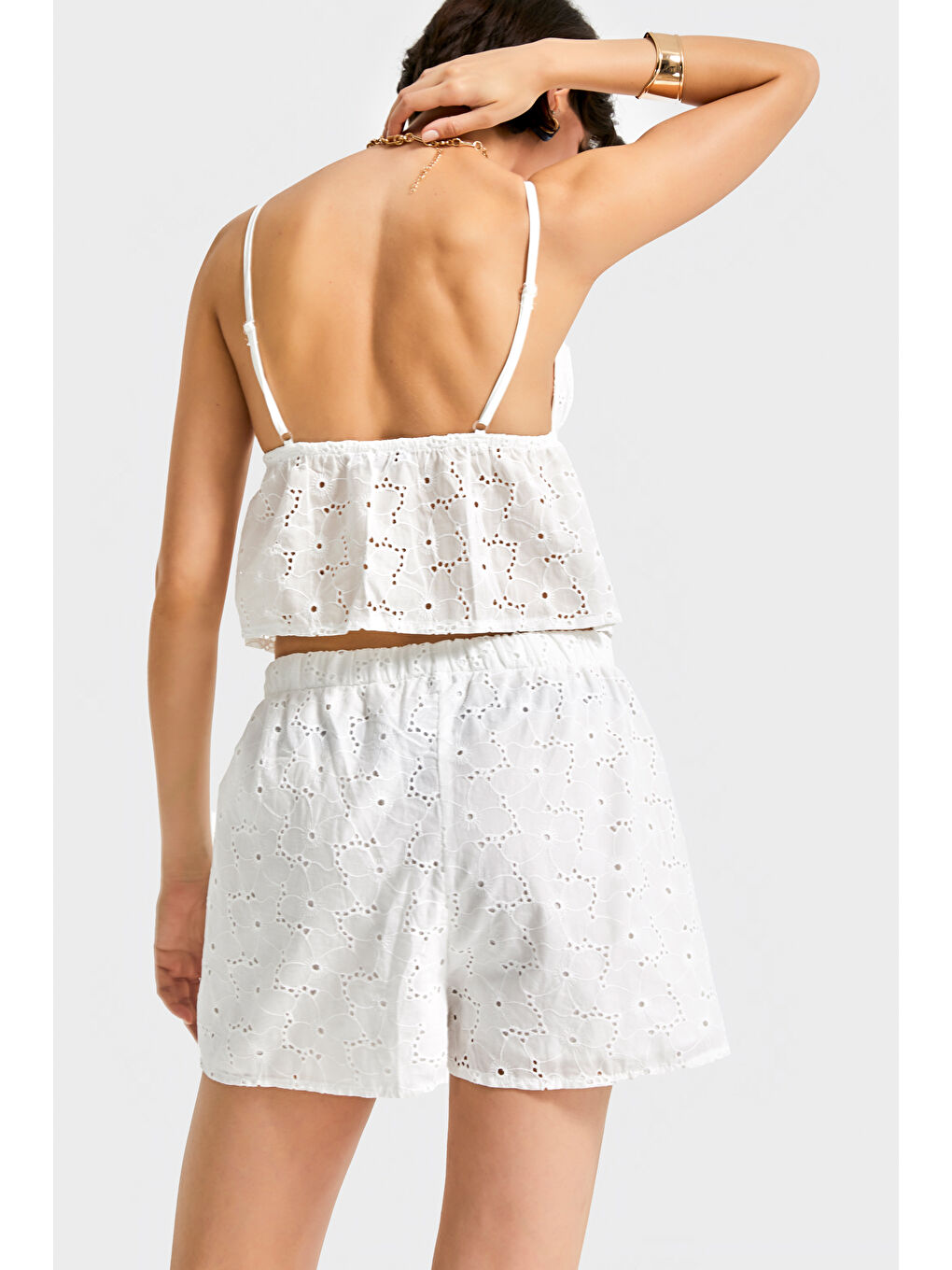 Beyaz Kadın Dantelli Kumaş Alt Şort Üst Crop 2'li Kombin Tasarım Takım-4