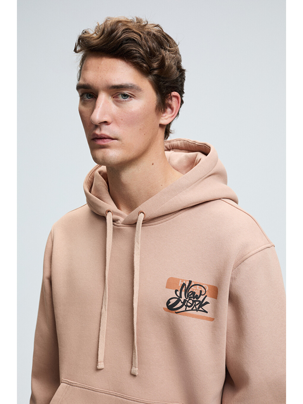 Bej Leland Erkek Kapüşonlu Kanguru Cepli Göğsü Nakışlı Regular Fit Vizon Sweatshirt-5