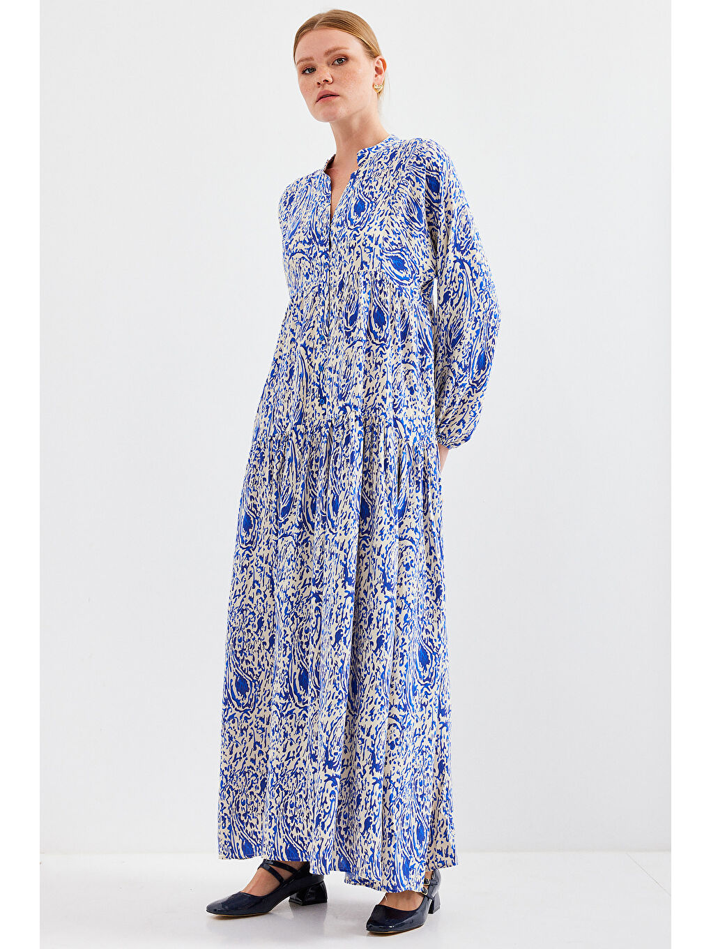 Mavi Kadın Desenli Saks Viskon Tesettür Elbise 2423-1