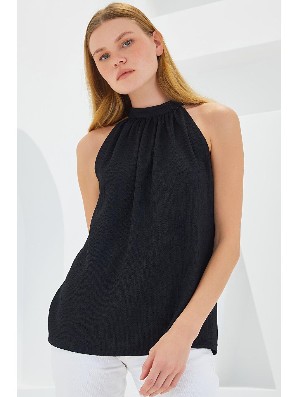 0489 Halter Yaka Örme Bluz - Siyah-2