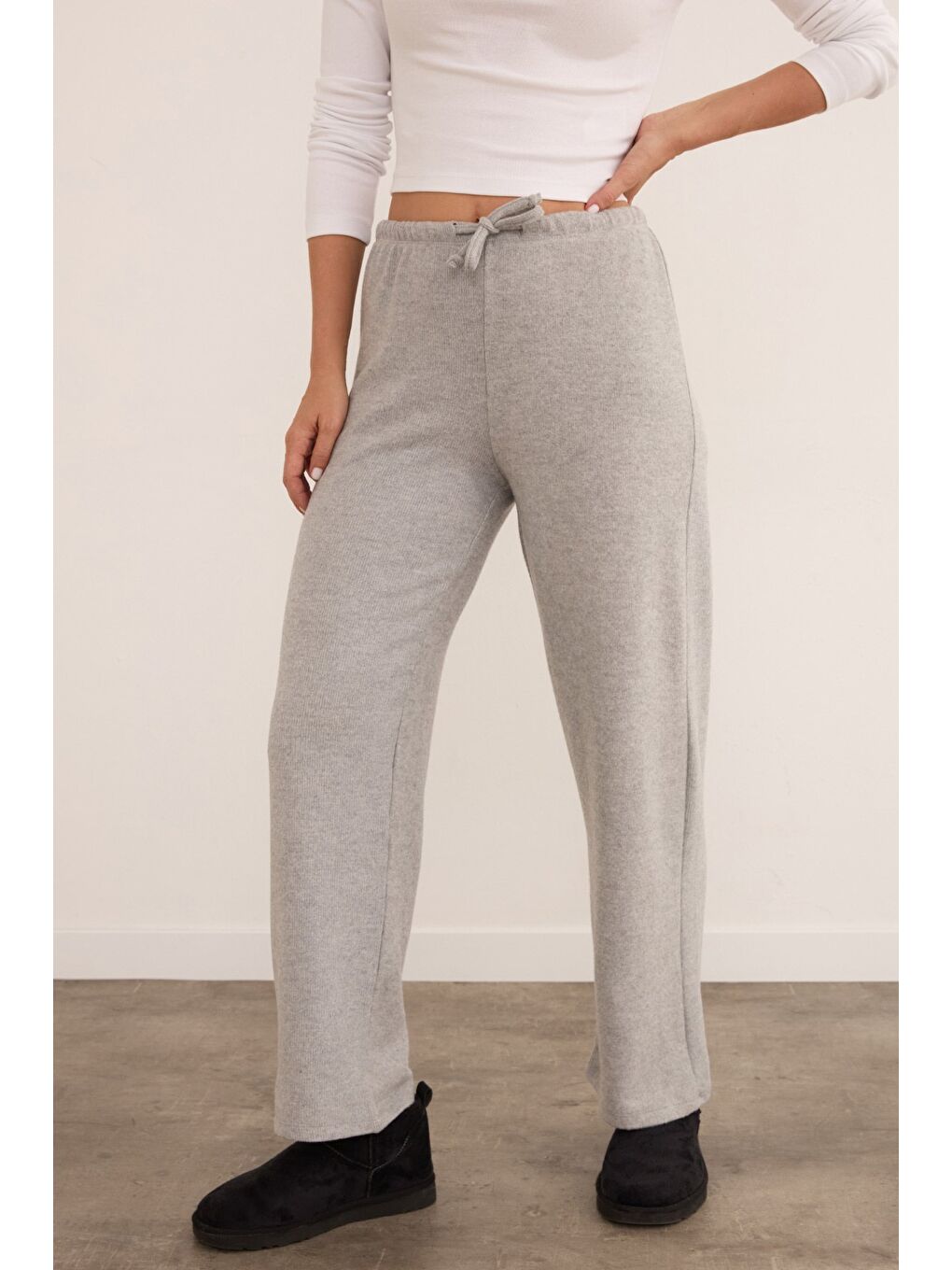 Gri Beli Bağlamalı Yumoş Palazzo Pantolon-1