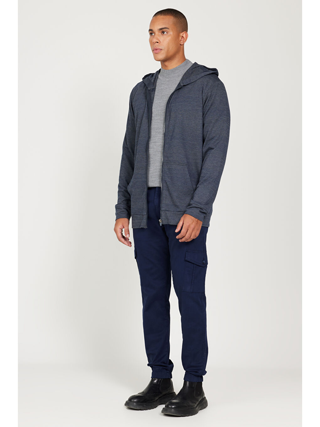 Lacivert-Gri Standart Fit Normal Kesim Kapüşonlu Erkek Fermuarlı Sweatshirt Hırka-1