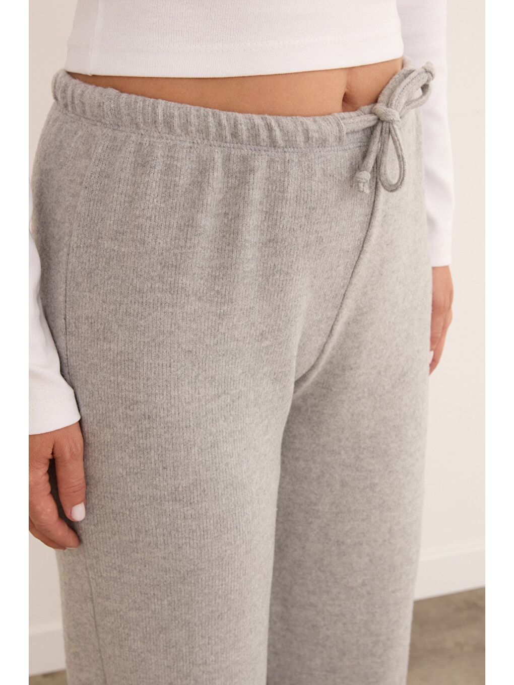 Gri Beli Bağlamalı Yumoş Palazzo Pantolon-3