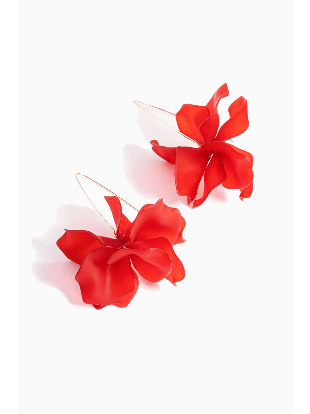 Kırmızı Holulu Çiçekli Küpe