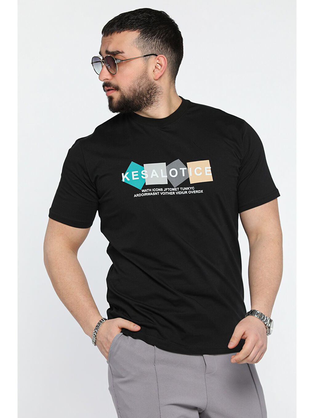 Siyah Erkek Bisiklet Yaka Baskılı Tişört