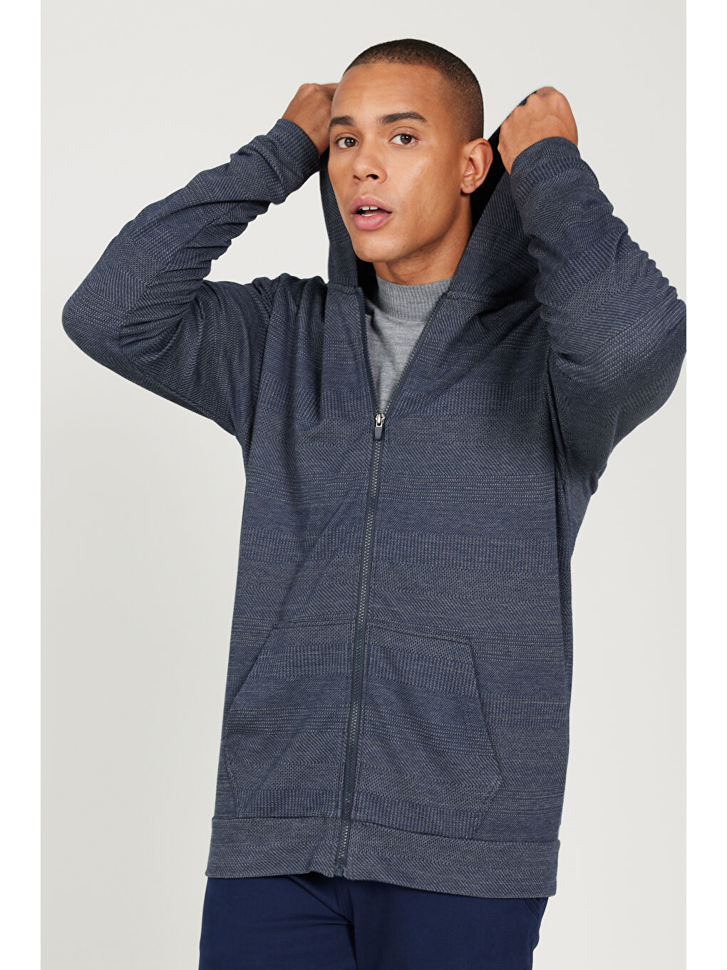 Lacivert-Gri Standart Fit Normal Kesim Kapüşonlu Erkek Fermuarlı Sweatshirt Hırka-2