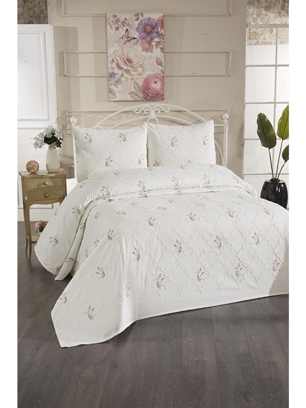 Ekru Pinkrose Nakışlı Şönil 3 Parça Çift Kişilik Yatak Örtüsü Krem-1
