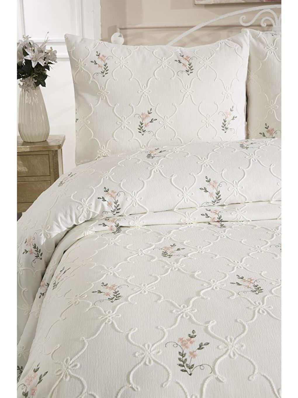 Ekru Pinkrose Nakışlı Şönil 3 Parça Çift Kişilik Yatak Örtüsü Krem-3