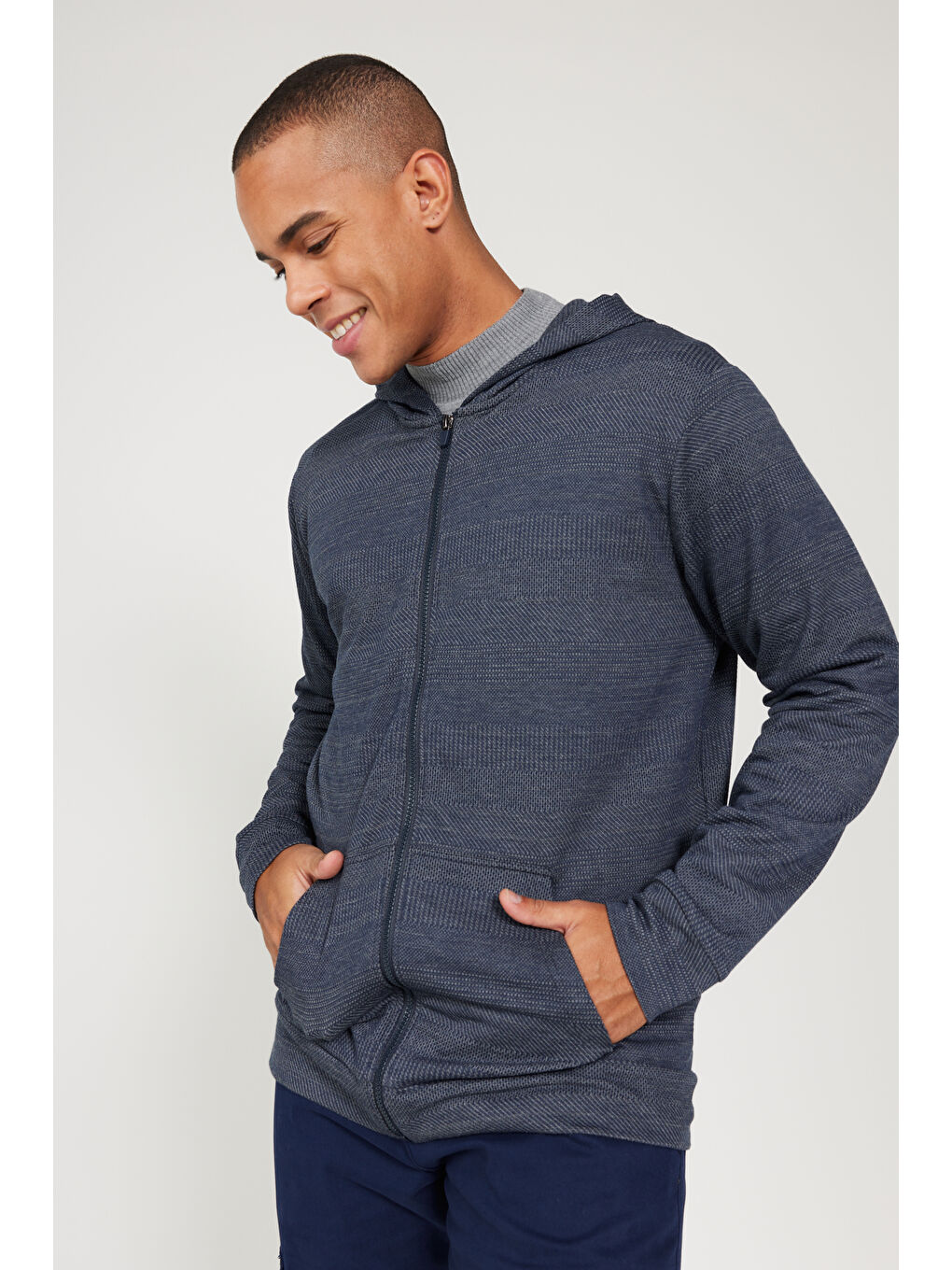 Lacivert-Gri Standart Fit Normal Kesim Kapüşonlu Erkek Fermuarlı Sweatshirt Hırka-3