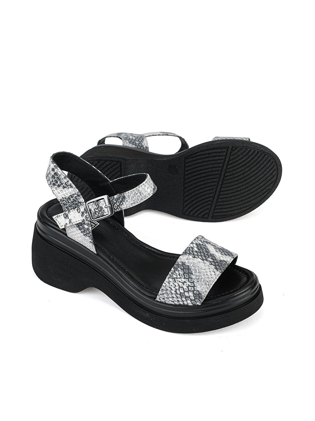 Kadın Hakiki Deri Topuklu Sandalet 161992Z64028 Siyah-Yılan-3