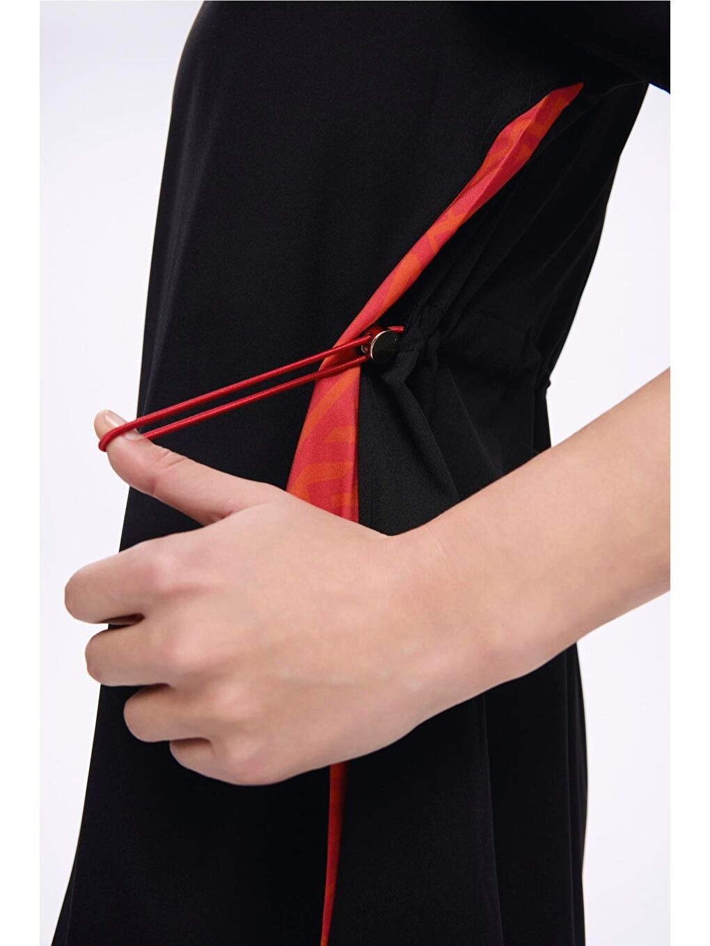 Fermuarlı Siyah Esnek Dokuma 5 Parça Yarı Kapalı Mayo Takımı 5010-4