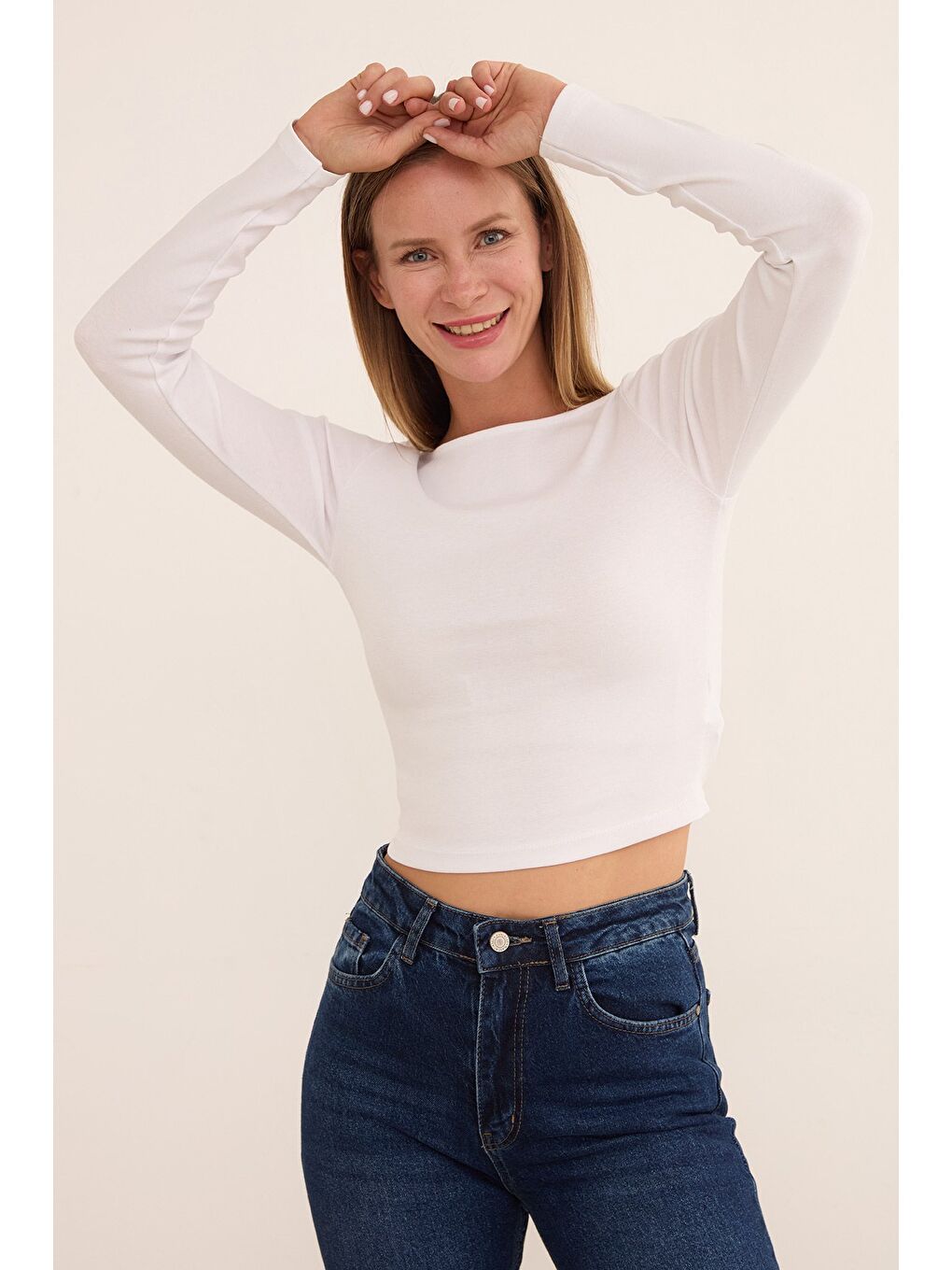 Beyaz Basic Kayık Yaka Modal Bluz-1
