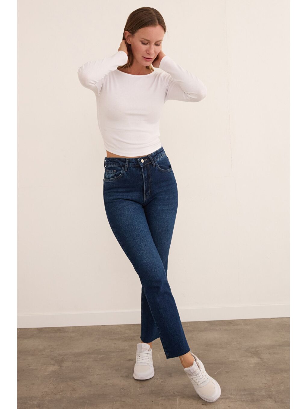 Beyaz Basic Kayık Yaka Modal Bluz-2