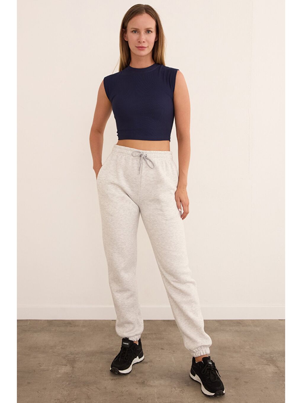 Gri 3 İplik Beli Bağlamalı Jogger Eşofman Altı