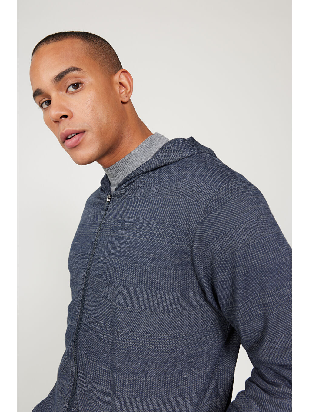 Lacivert-Gri Standart Fit Normal Kesim Kapüşonlu Erkek Fermuarlı Sweatshirt Hırka-4