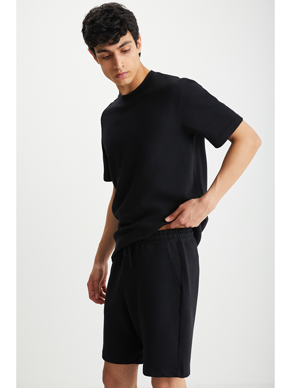 Solven Erkek Cepli Regular Fit Siyah Şort-2