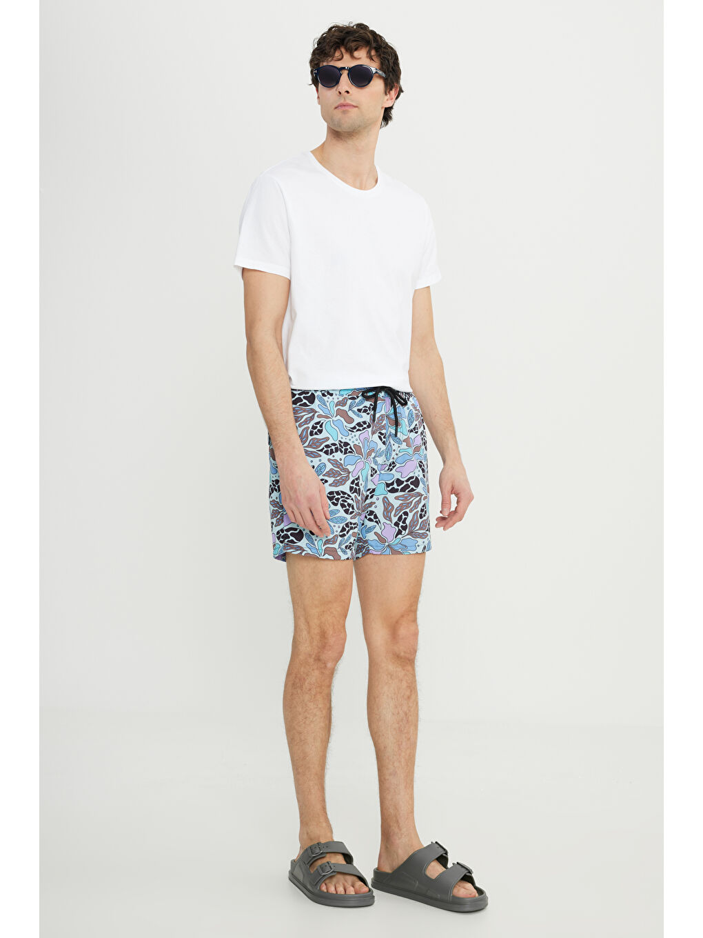 Erkek Mavi Standart Fit Normal Kesim Cepli Hızlı Kuruyan Desenli Mayo Deniz Şortu-4